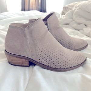 Lucky Brand Fabiana Laser Cut Booties Gray/Tan | Size 6.5/37